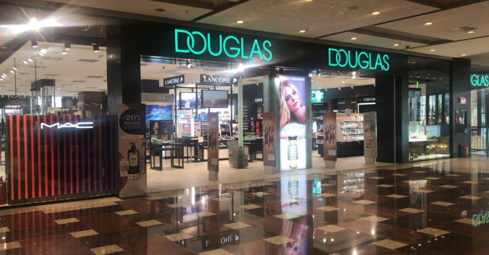 De la puncte la experiențe personalizate: DOUGLAS lansează în România noua generație Beauty Card