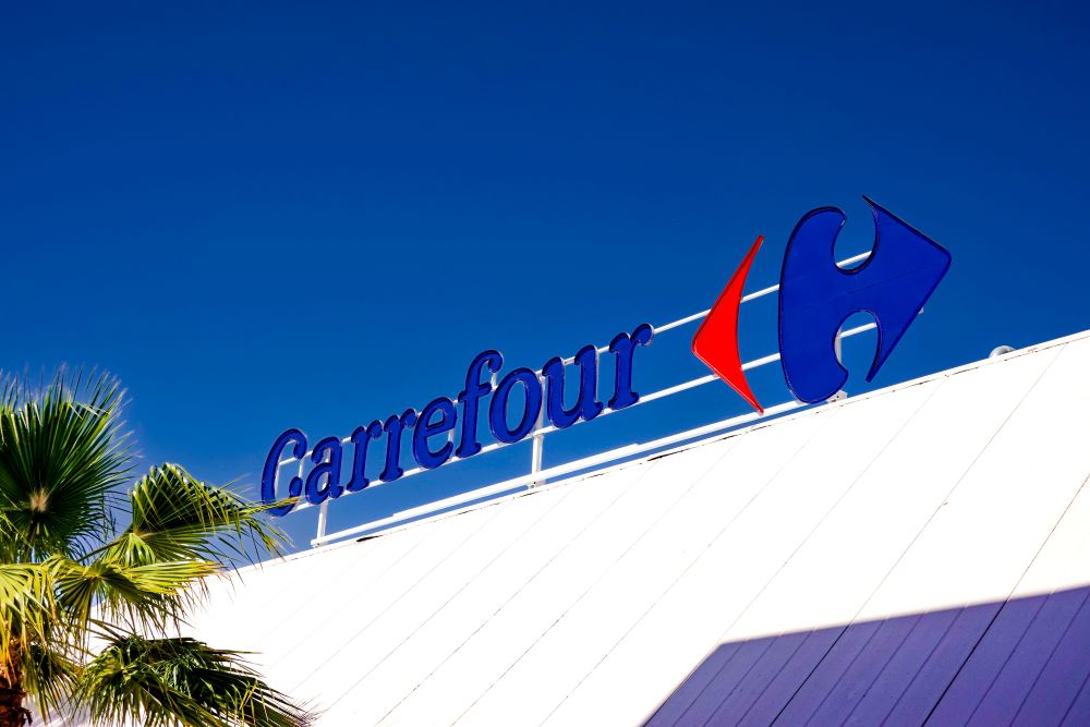 Achiziția Carrefour de către Dedeman, cea mai mare tranzacție a anului 2026